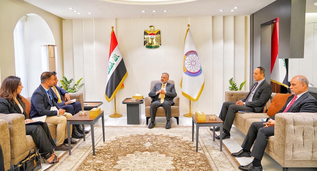 وزير التخطيط يستقبل الممثل المقيم الجديد لبرنامج الأمم المتحدة الإنمائي في العراق