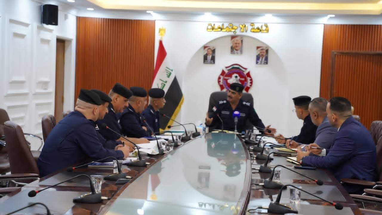 وكيل الوزارة لشؤون الأمن الاتحادي يترأس اجتماعًا تطويريًا لمديرية الدفاع المدني العامة