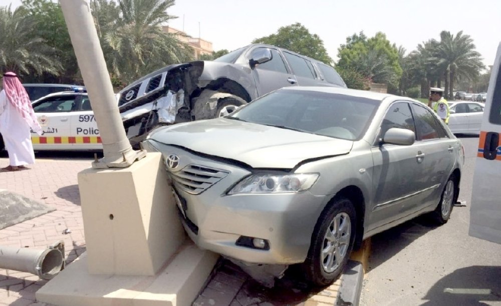 أمطار الشتاء تفرض مضاعفة مسافة الأمان بين المركبات